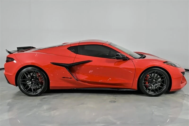 2024 Chevrolet Corvette C8 Z06 - Image 14 of 21