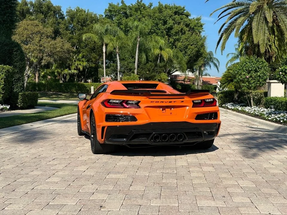 2024 Chevrolet Corvette C8 Z06 - Image 15 of 21