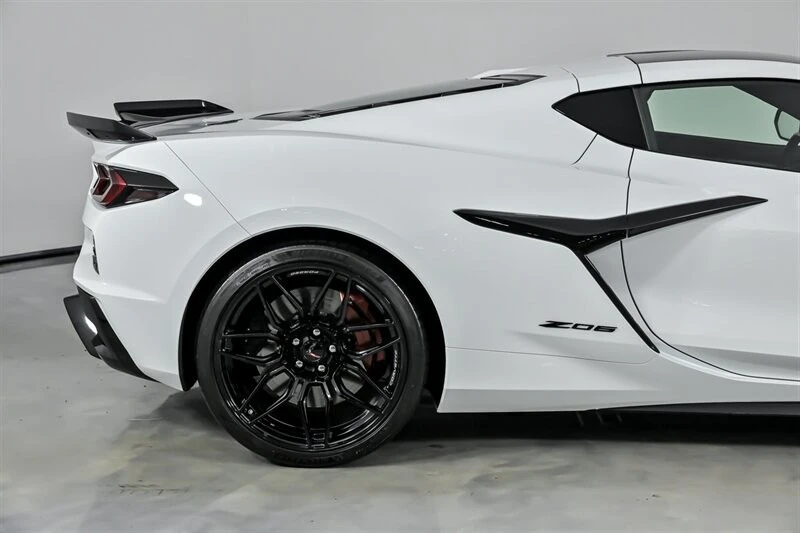 2024 Chevrolet Corvette C8 Z06 - Image 13 of 21