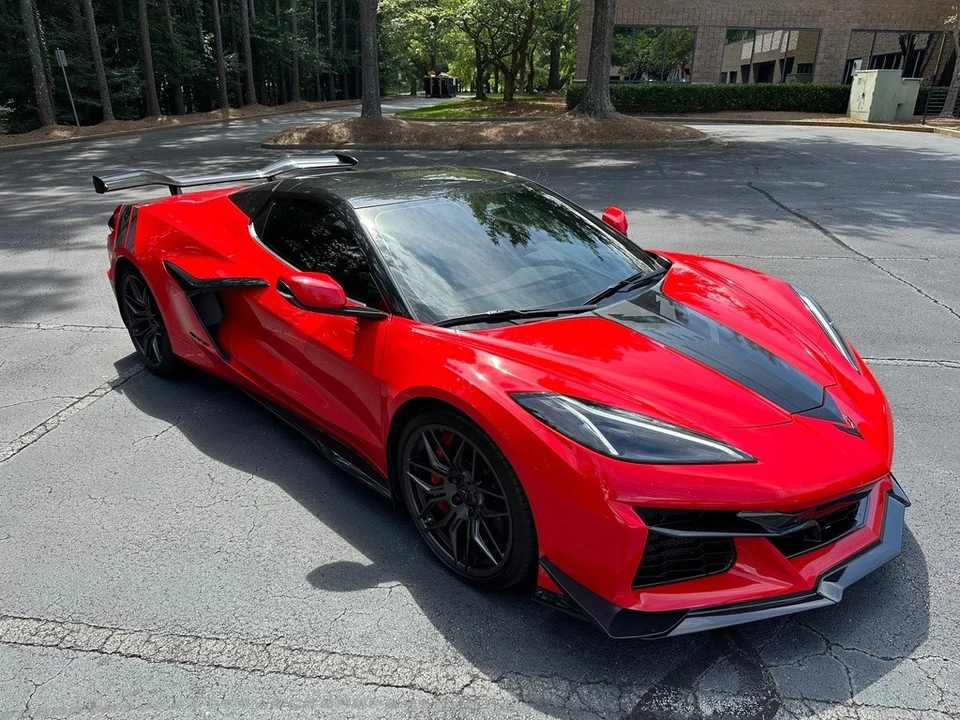 2024 Chevrolet Corvette C8 Z06 - Image 18 of 24