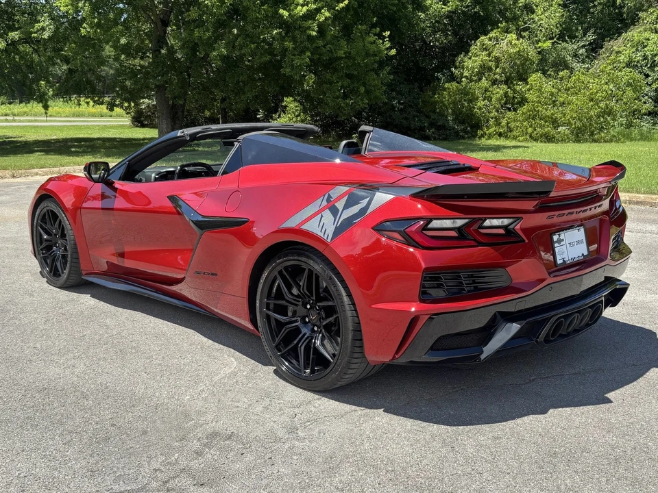 2024 Chevrolet Corvette C8 Z06 - Image 4 of 31