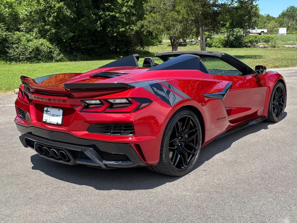 2024 Chevrolet Corvette C8 Z06 - Image 3 of 31