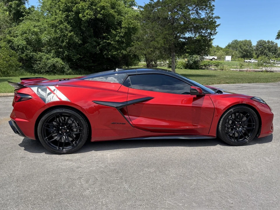 2024 Chevrolet Corvette C8 Z06 - Image 11 of 31