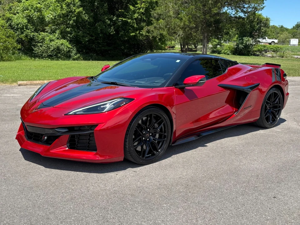 2024 Chevrolet Corvette C8 Z06 - Image 14 of 31