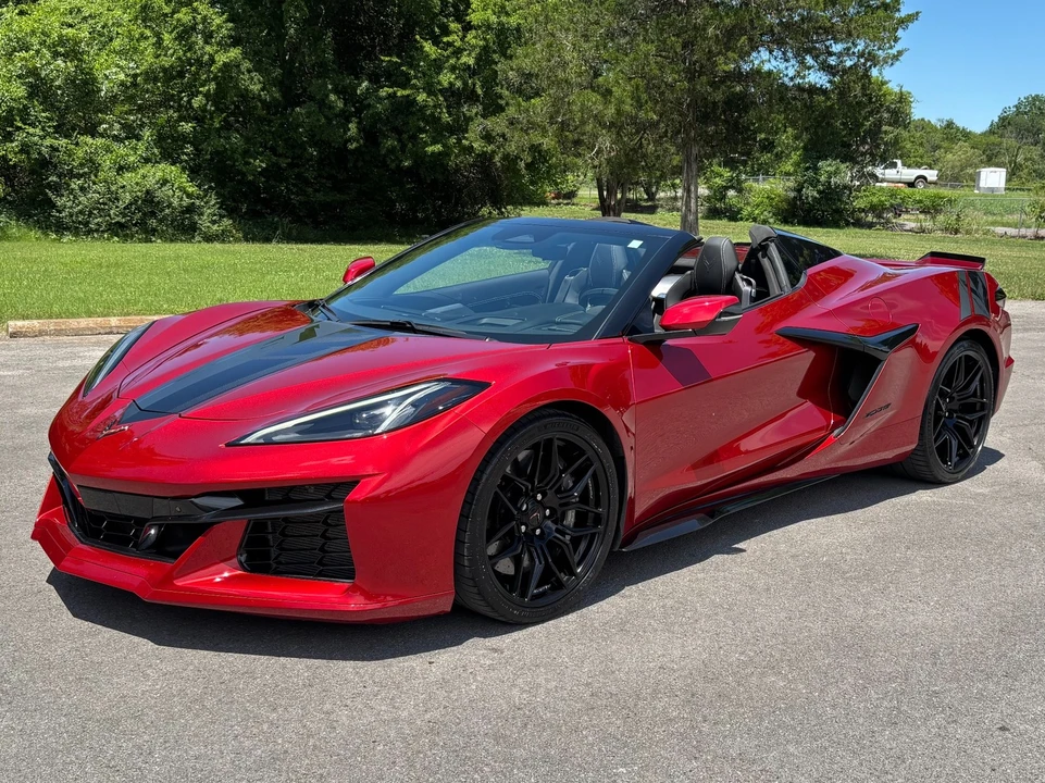 2024 Chevrolet Corvette C8 Z06 - Image 2 of 31