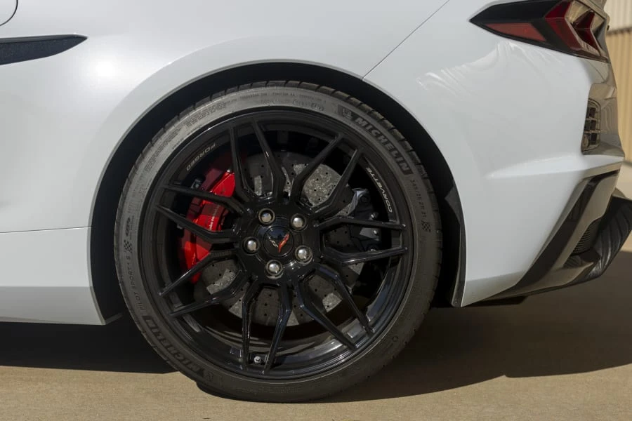 2024 Chevrolet Corvette C8 Z06 - Image 17 of 31