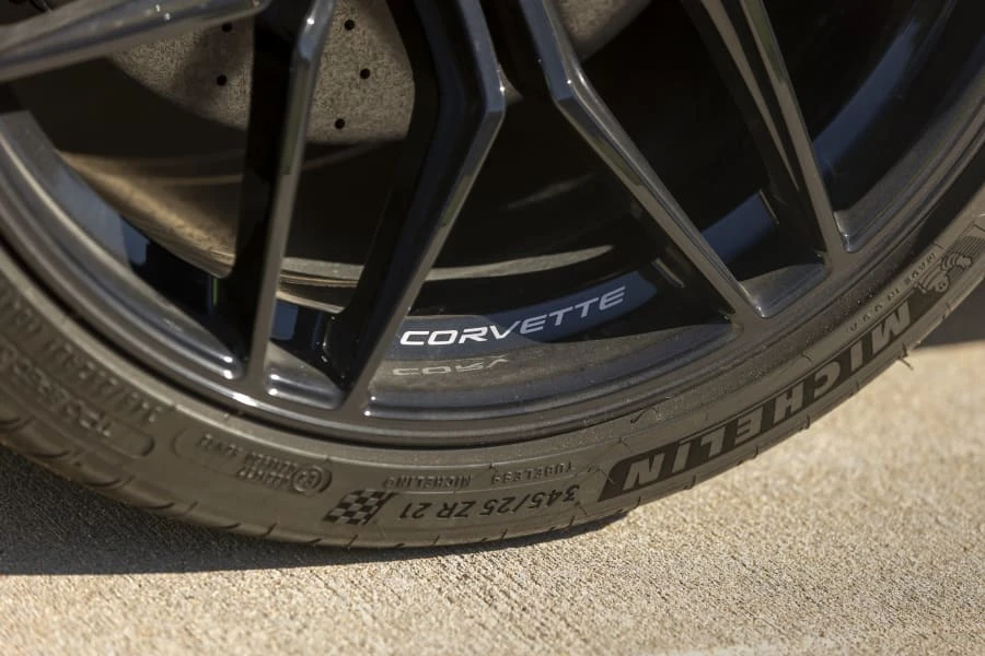 2024 Chevrolet Corvette C8 Z06 - Image 25 of 31