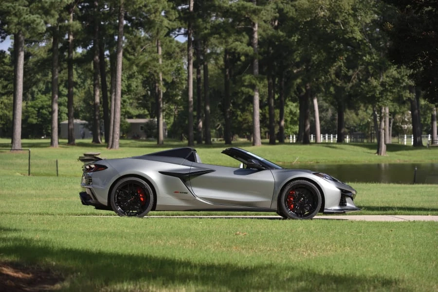 2024 Chevrolet Corvette C8 Z06 - Image 2 of 31