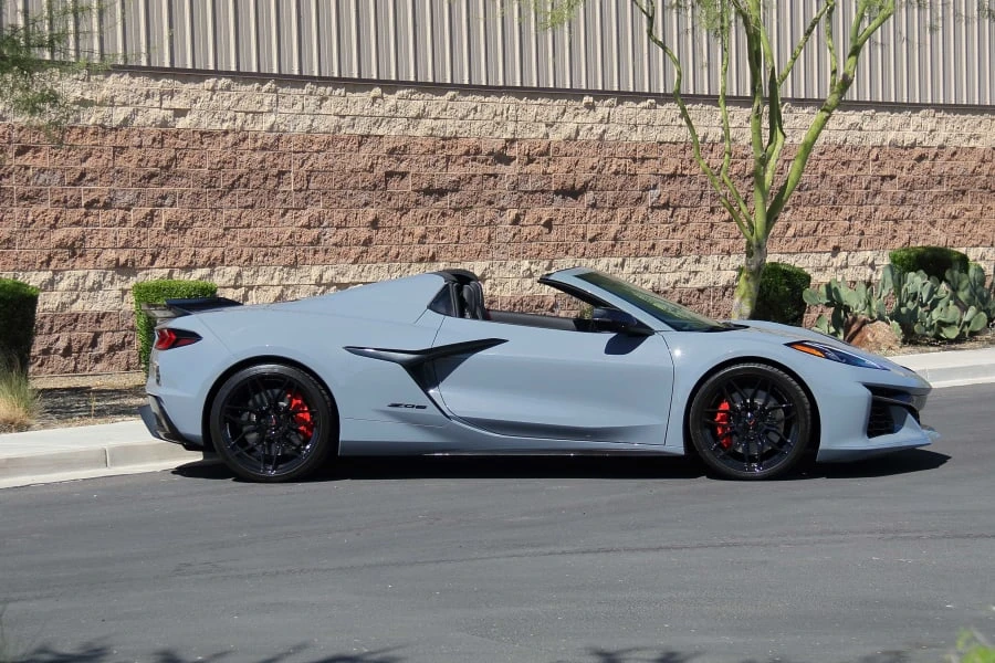 2024 Chevrolet Corvette C8 Z06 - Image 2 of 31