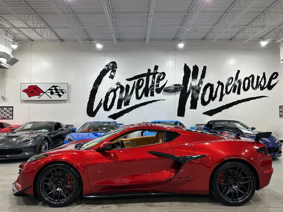 2024 Chevrolet Corvette C8 Z06 - Image 2 of 11