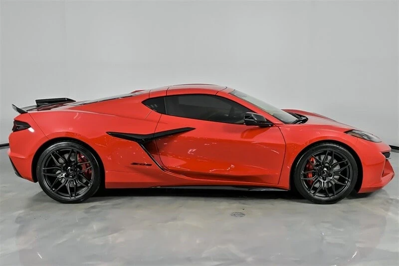 2024 Chevrolet Corvette C8 Z06 - Image 14 of 21
