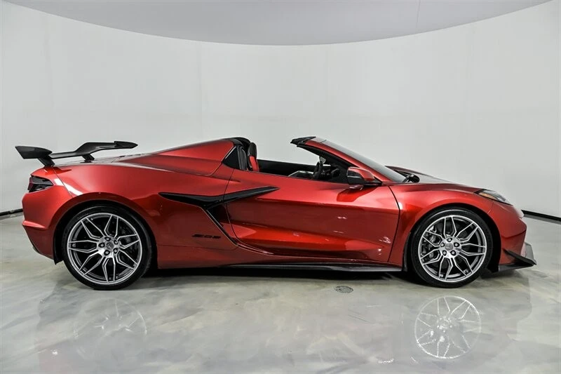 2024 Chevrolet Corvette C8 Z06 - Image 13 of 31