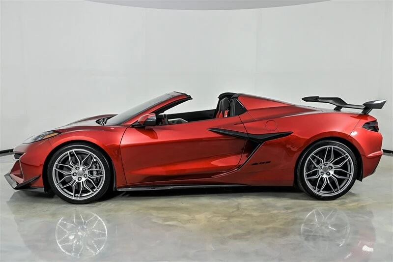 2024 Chevrolet Corvette C8 Z06 - Image 7 of 31