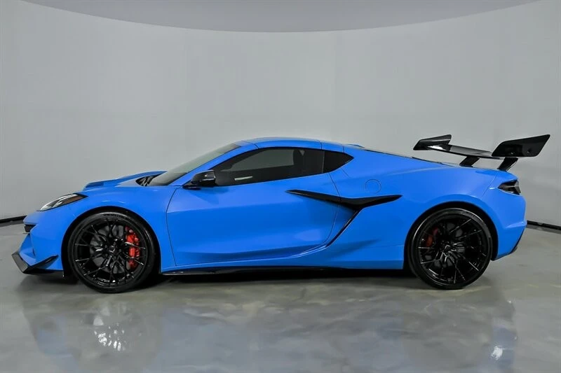 2024 Chevrolet Corvette C8 Z06 - Image 6 of 31