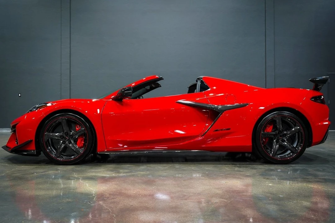 2024 Chevrolet Corvette C8 Z06 - Image 2 of 31