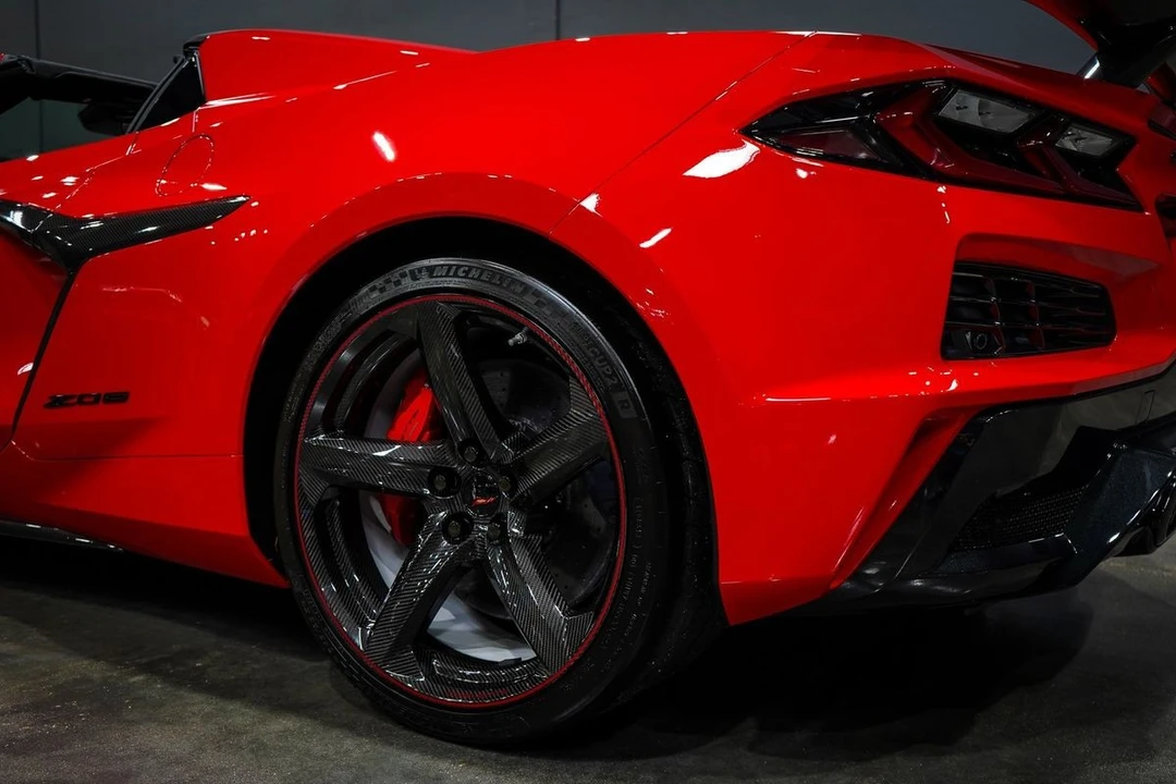 2024 Chevrolet Corvette C8 Z06 - Image 13 of 31