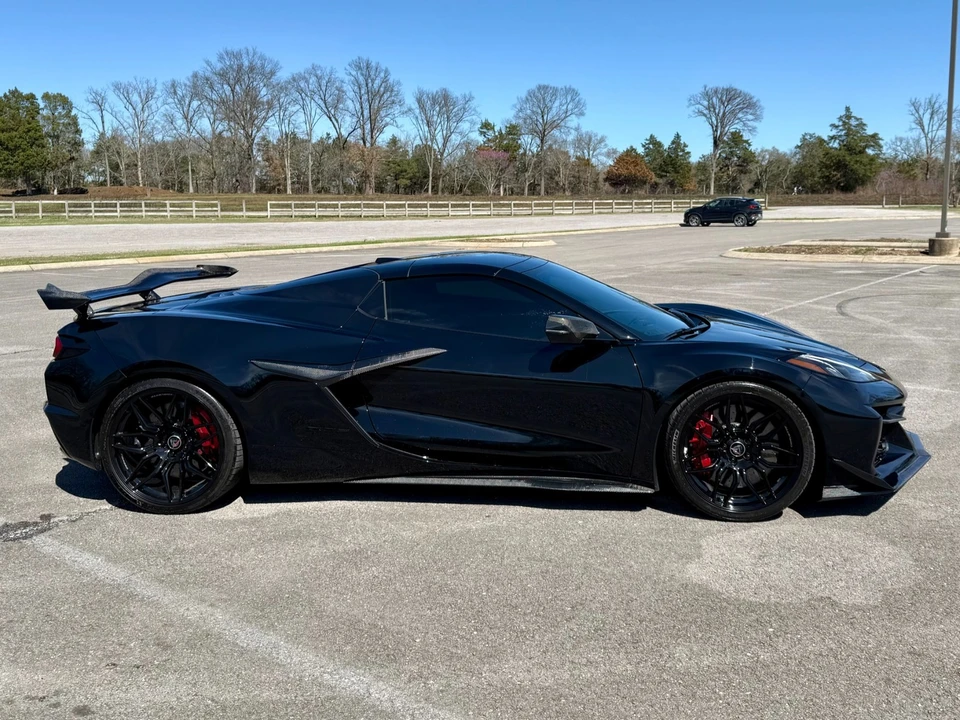 2024 Chevrolet Corvette C8 Z06 - Image 10 of 21