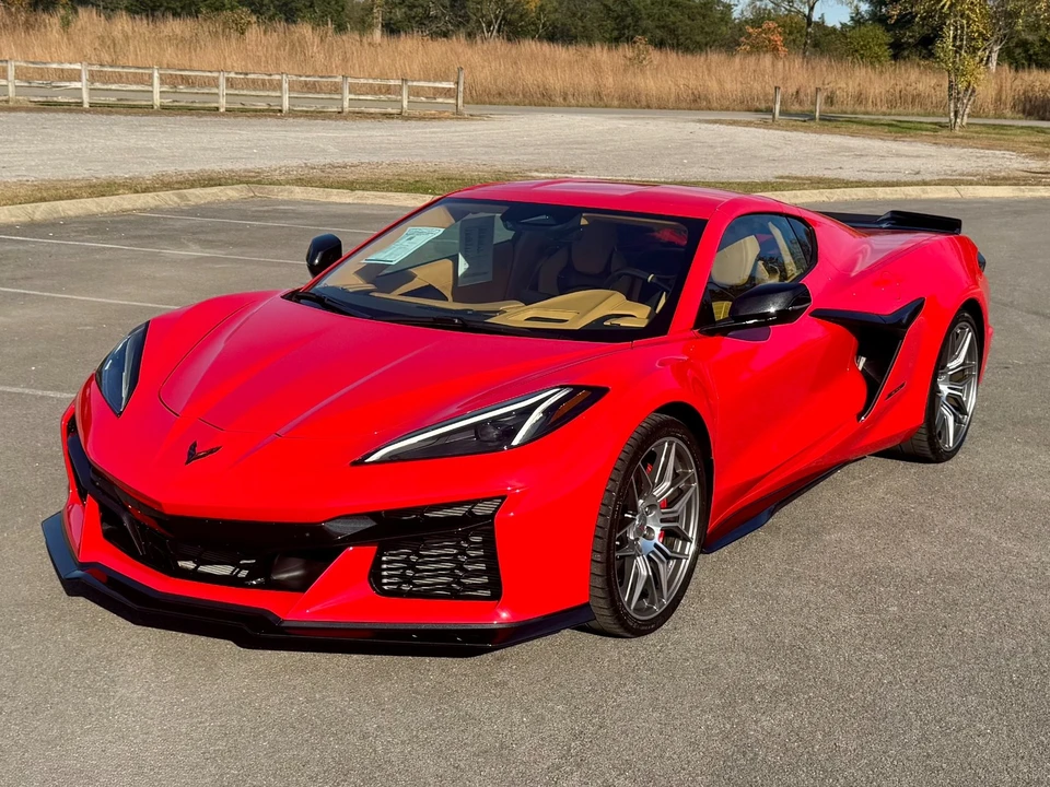 2024 Chevrolet Corvette C8 Z06 - Image 2 of 12