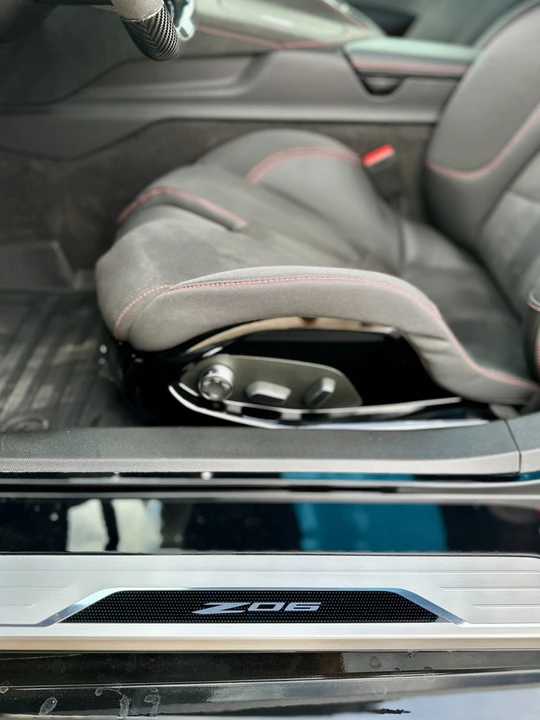 2024 Chevrolet Corvette C8 Z06 - Image 8 of 24