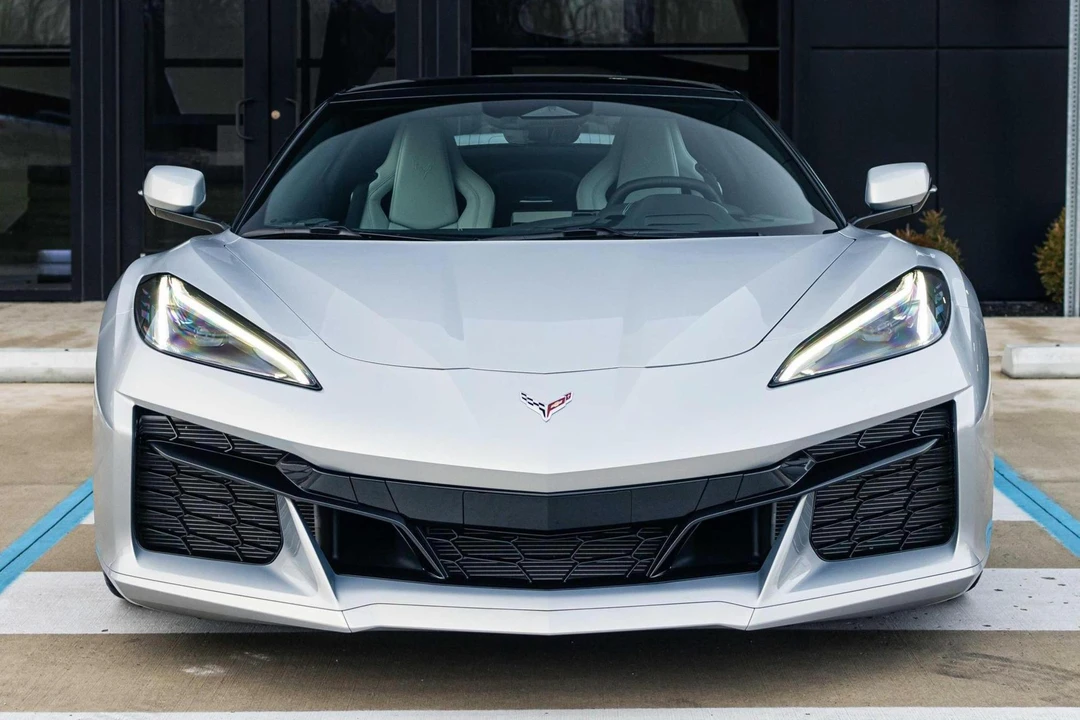 2024 Chevrolet Corvette C8 Z06 - Image 2 of 31