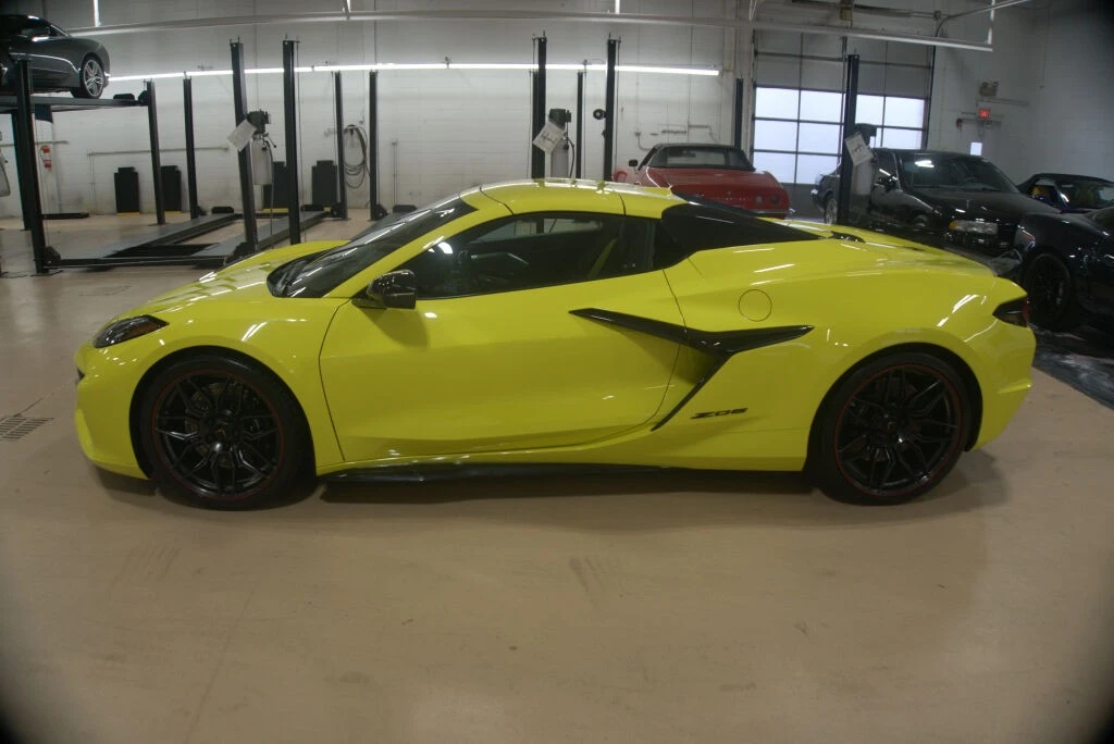2024 Chevrolet Corvette C8 Z06 - Image 2 of 31