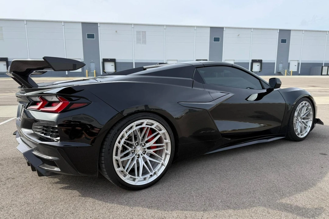 2024 Chevrolet Corvette C8 Z06 - Image 4 of 31