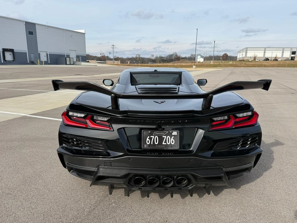 2024 Chevrolet Corvette C8 Z06 - Image 28 of 31