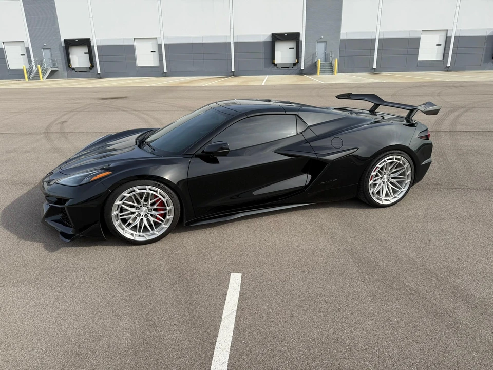 2024 Chevrolet Corvette C8 Z06 - Image 14 of 31