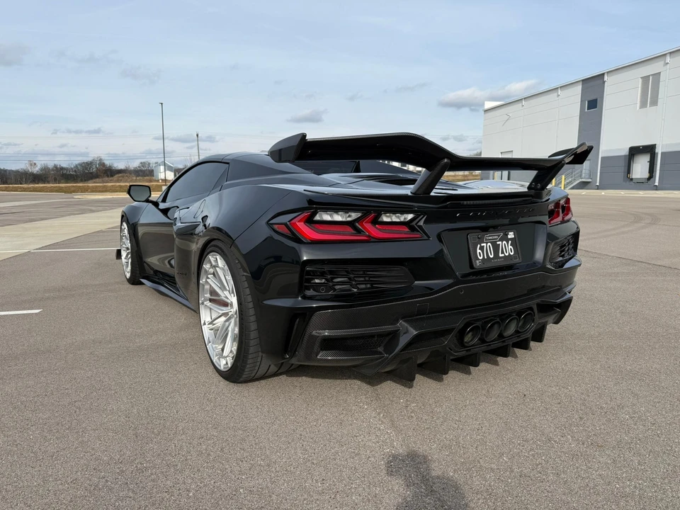 2024 Chevrolet Corvette C8 Z06 - Image 23 of 31