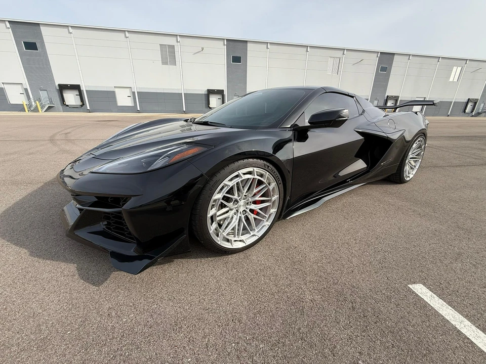 2024 Chevrolet Corvette C8 Z06 - Image 12 of 31