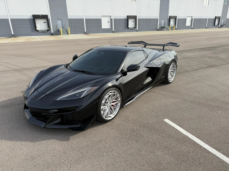 2024 Chevrolet Corvette C8 Z06 - Image 11 of 31