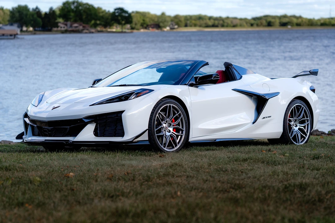 2024 Chevrolet Corvette C8 Z06 - Image 13 of 31