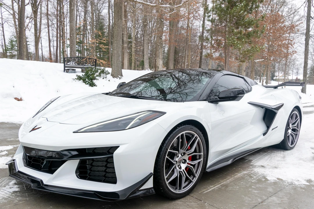 2024 Chevrolet Corvette C8 Z06 - Image 7 of 31