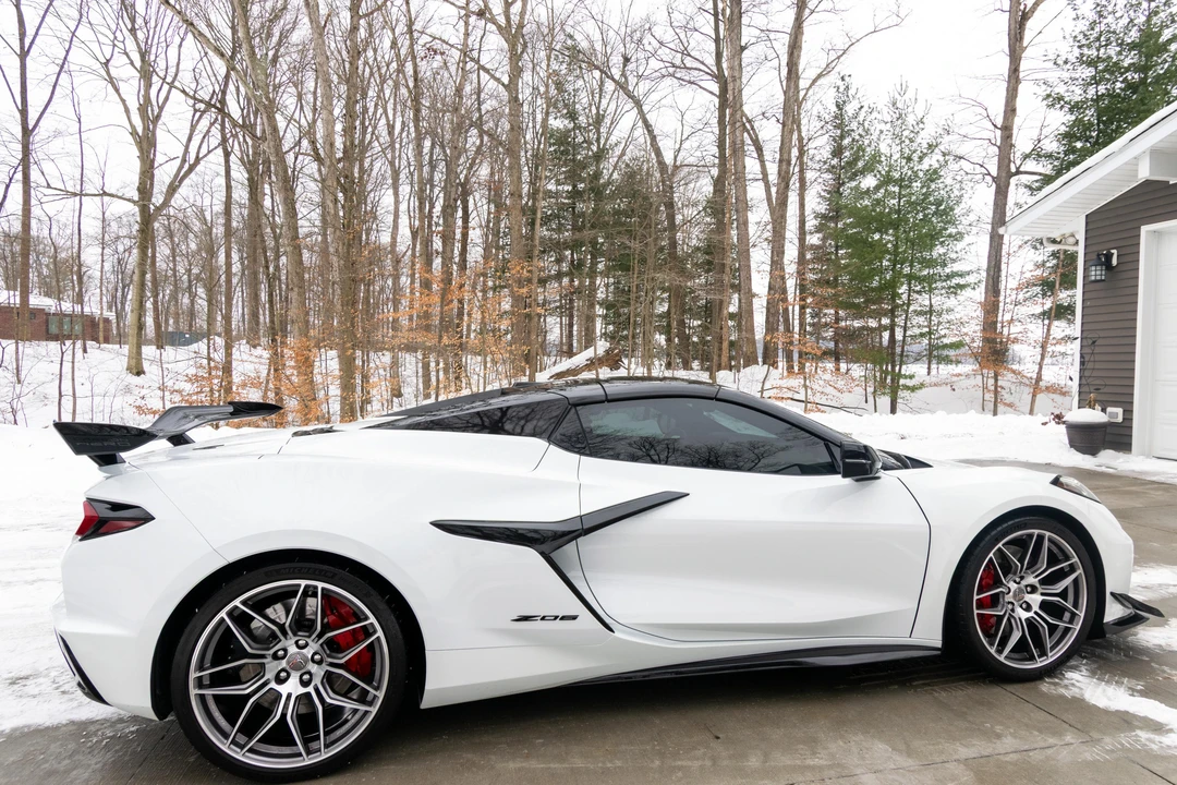 2024 Chevrolet Corvette C8 Z06 - Image 10 of 31