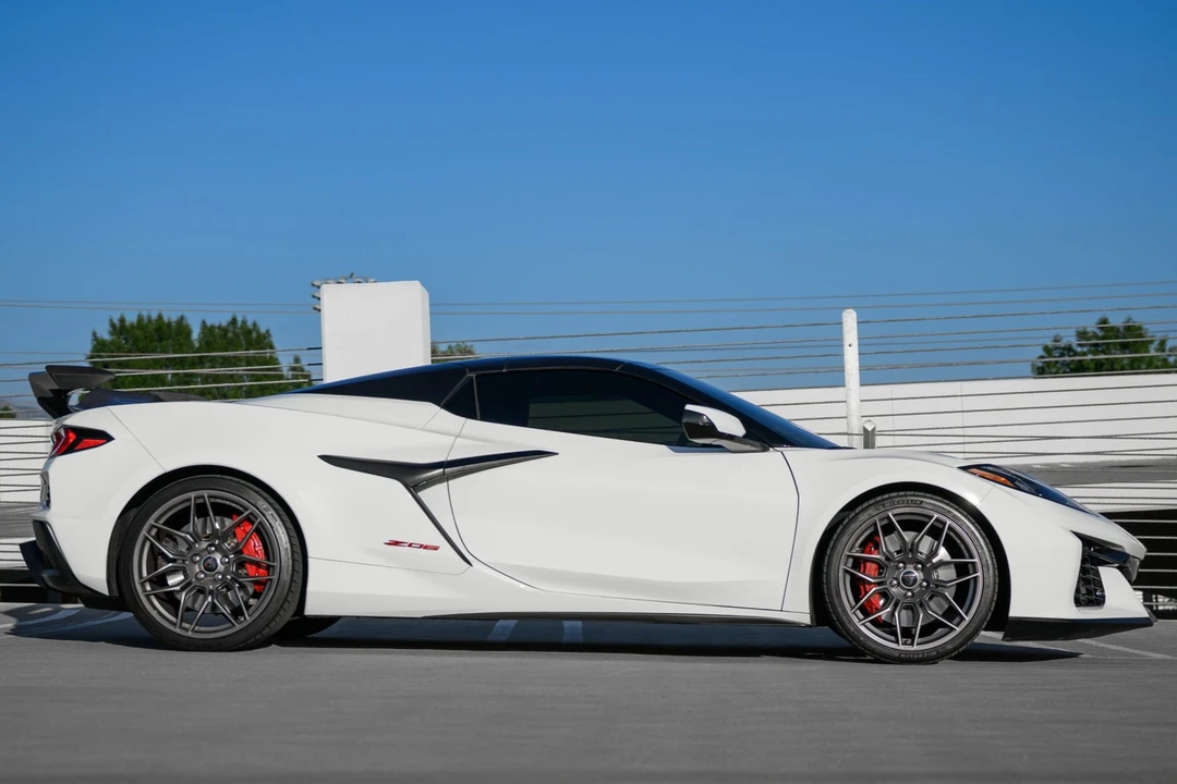 2024 Chevrolet Corvette C8 Z06 - Image 3 of 8