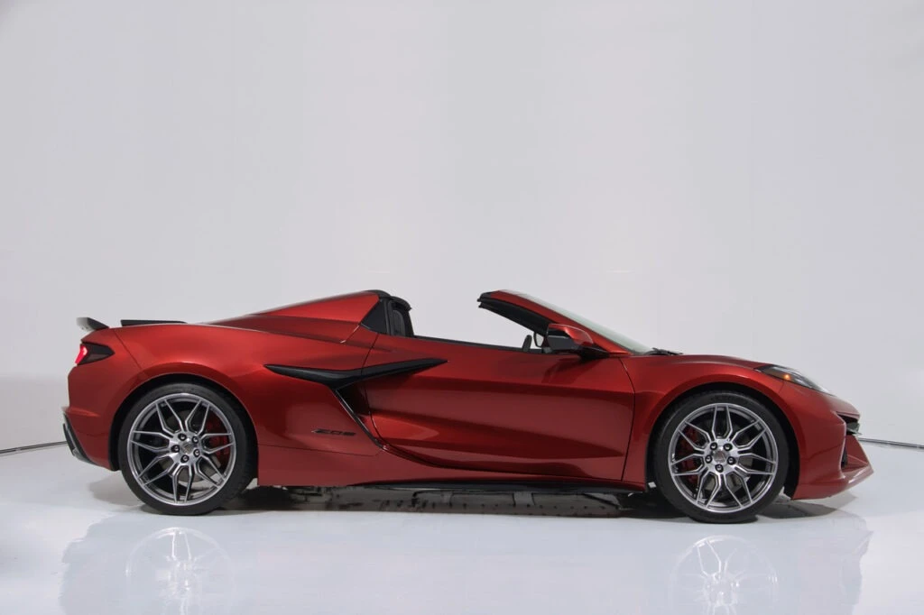 2024 Chevrolet Corvette C8 Z06 - Image 15 of 31