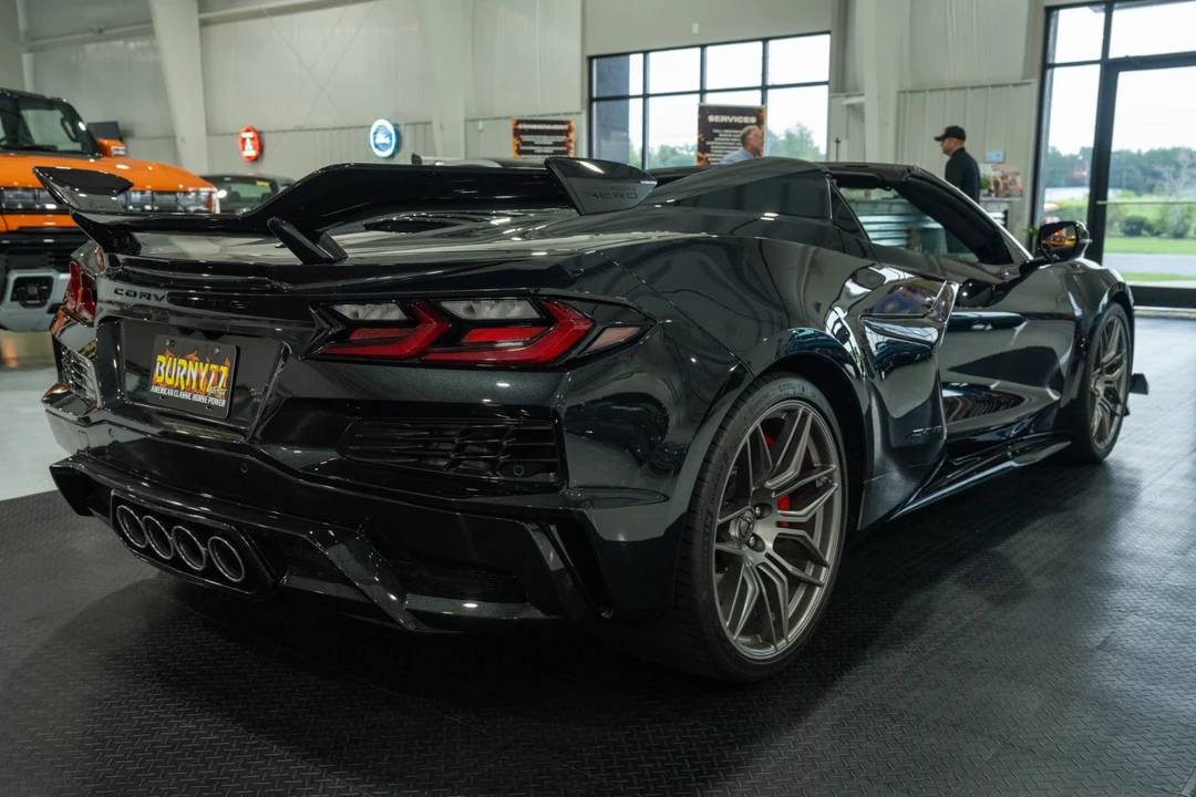 2024 Chevrolet Corvette C8 Z06 - Image 13 of 31
