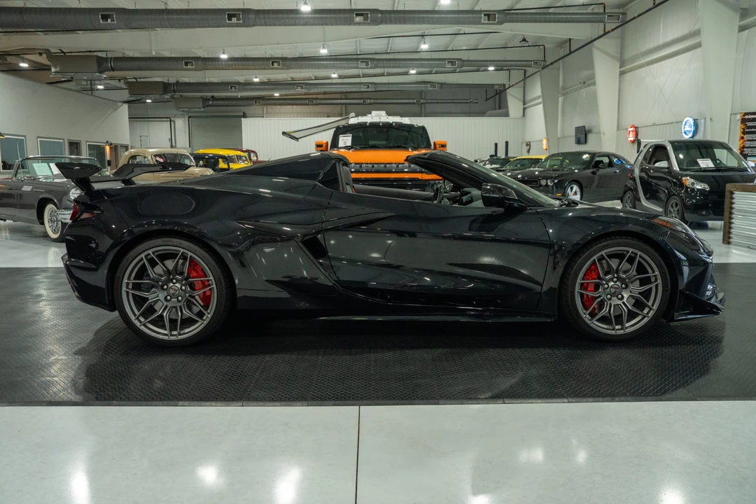 2024 Chevrolet Corvette C8 Z06 - Image 15 of 31