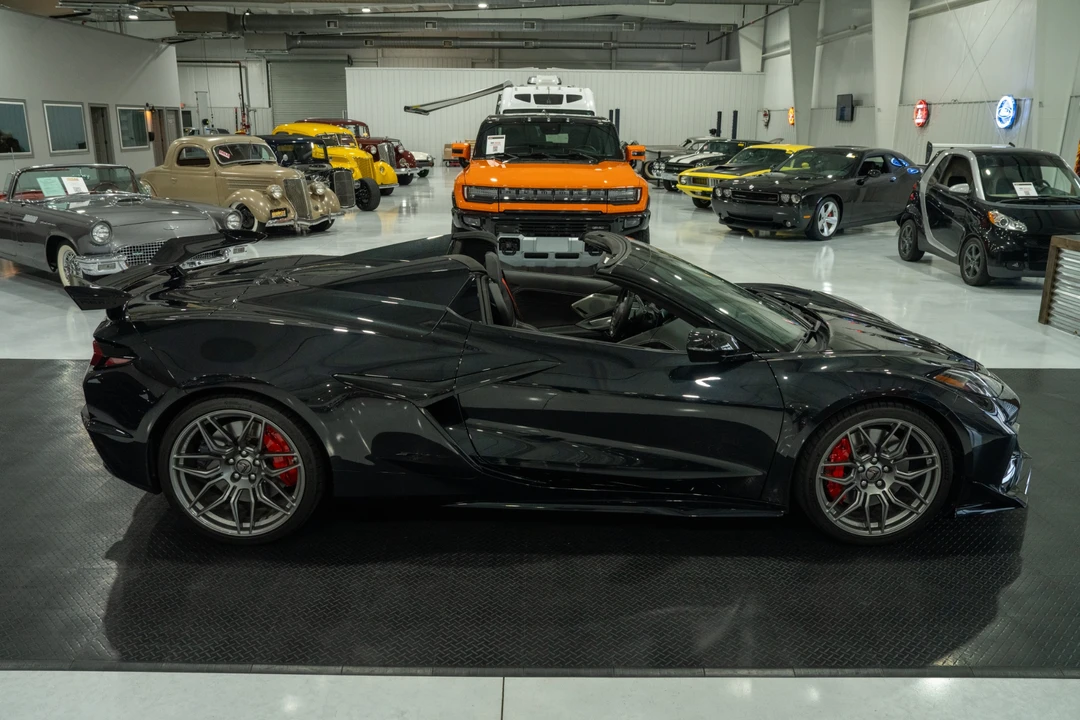 2024 Chevrolet Corvette C8 Z06 - Image 16 of 31