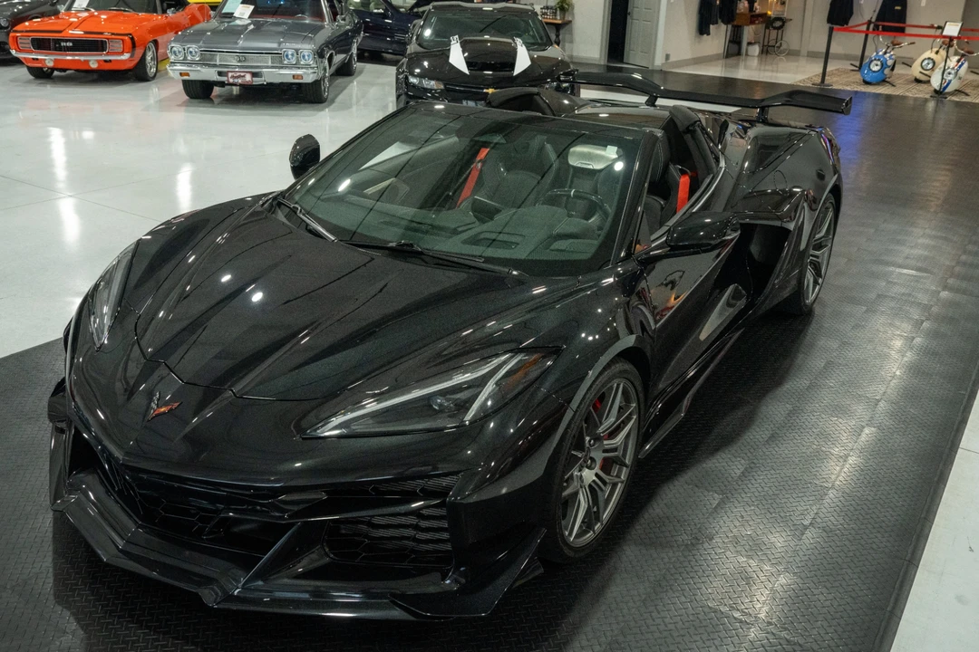 2024 Chevrolet Corvette C8 Z06 - Image 6 of 31