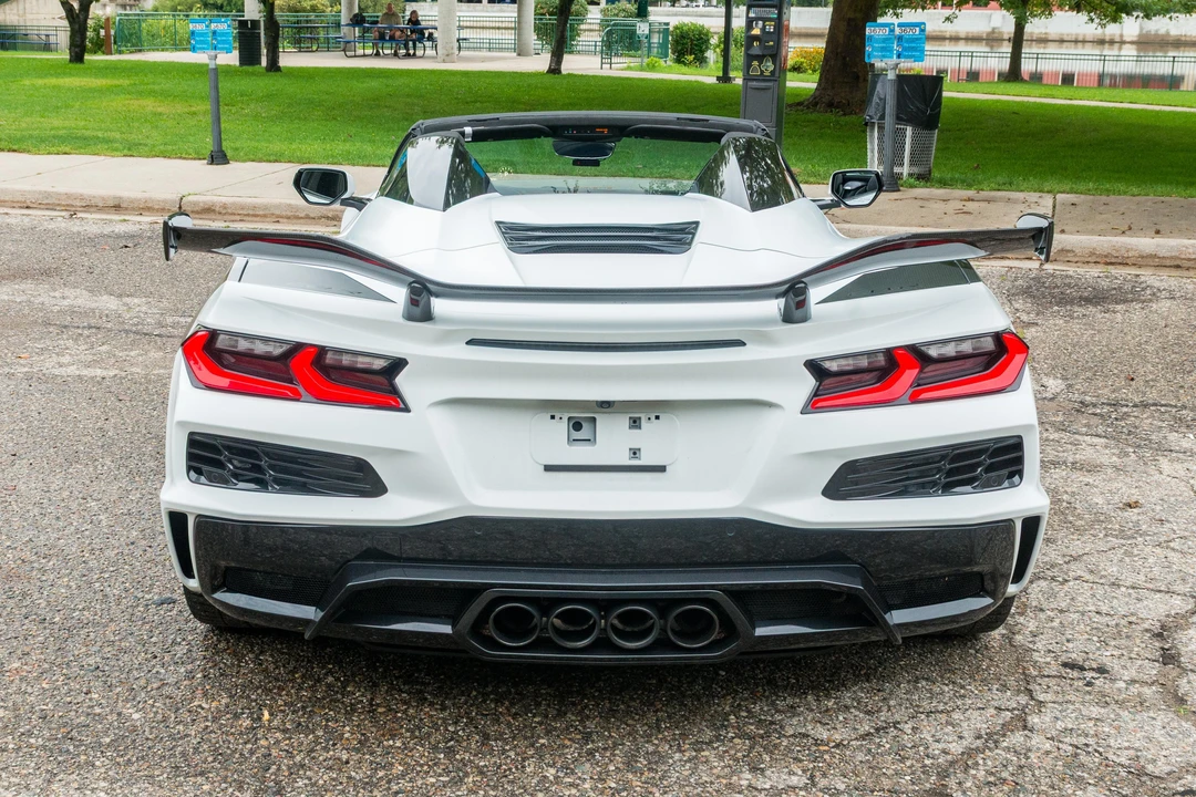 2024 Chevrolet Corvette C8 Z06 - Image 8 of 31