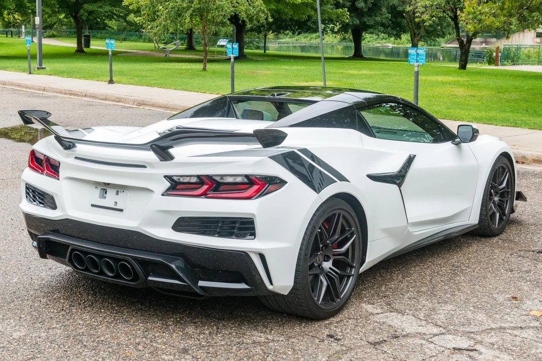2024 Chevrolet Corvette C8 Z06 - Image 4 of 31