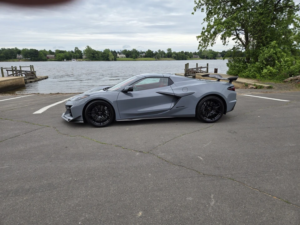 2024 Chevrolet Corvette C8 Z06 - Image 7 of 31