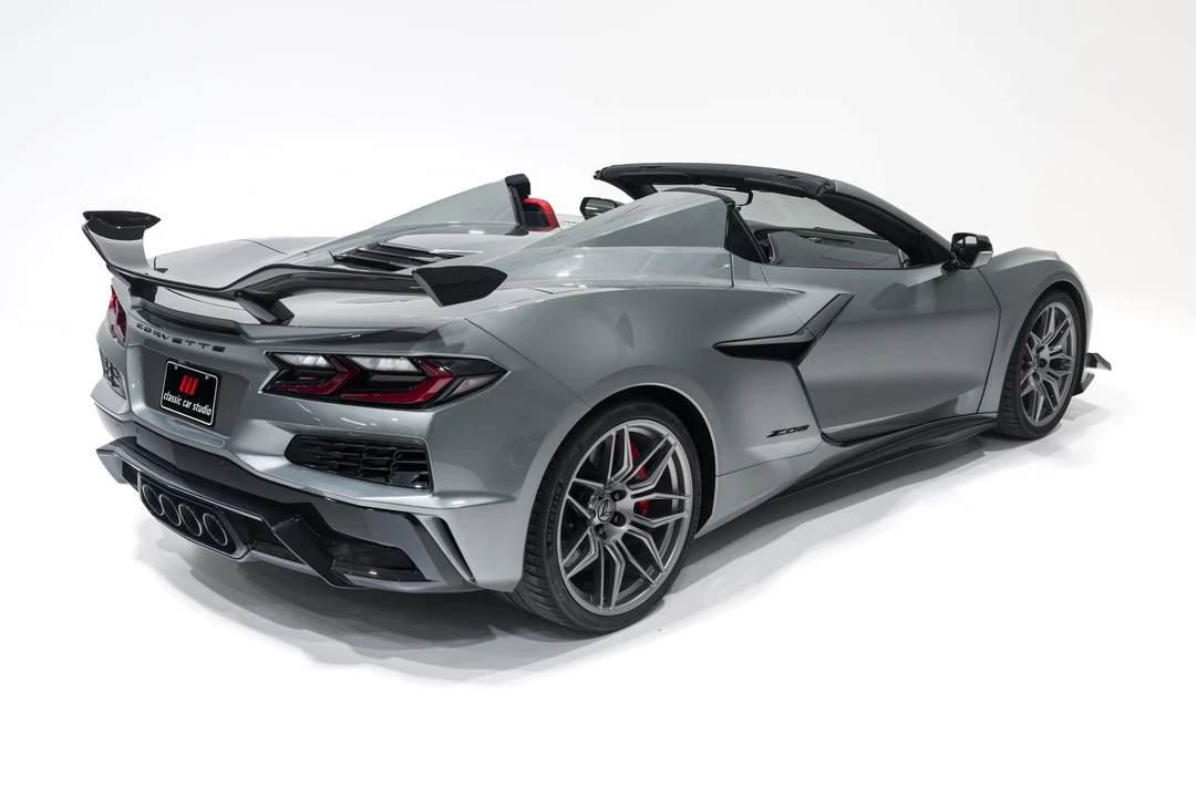 2024 Chevrolet Corvette C8 Z06 - Image 13 of 31