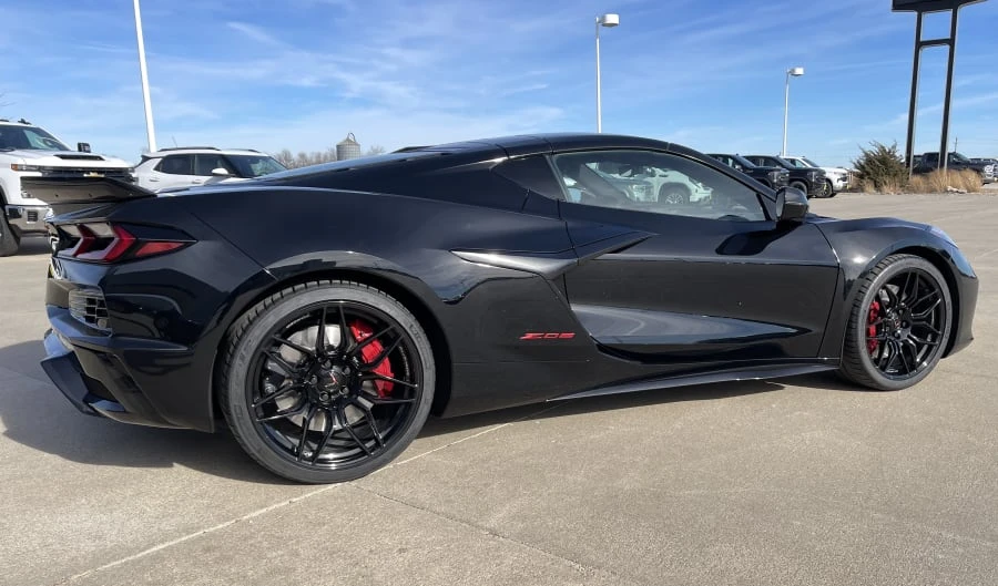 2024 Chevrolet Corvette C8 Z06 - Image 2 of 11
