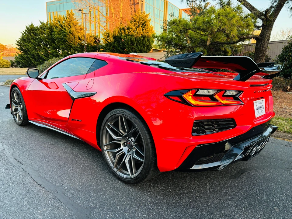 2024 Chevrolet Corvette C8 Z06 - Image 9 of 31