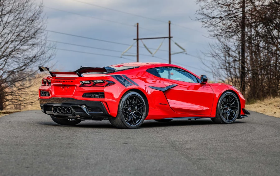 2024 Chevrolet Corvette C8 Z06 - Image 2 of 31