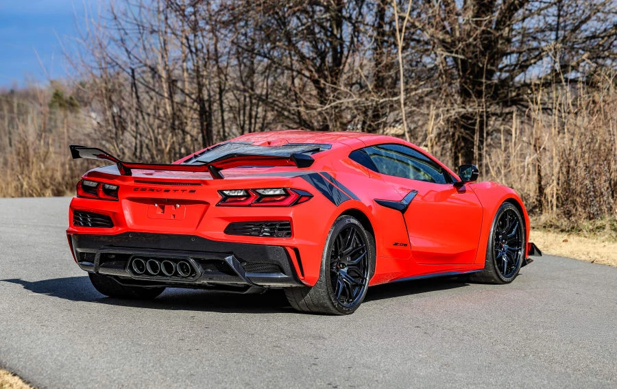 2024 Chevrolet Corvette C8 Z06 - Image 7 of 31