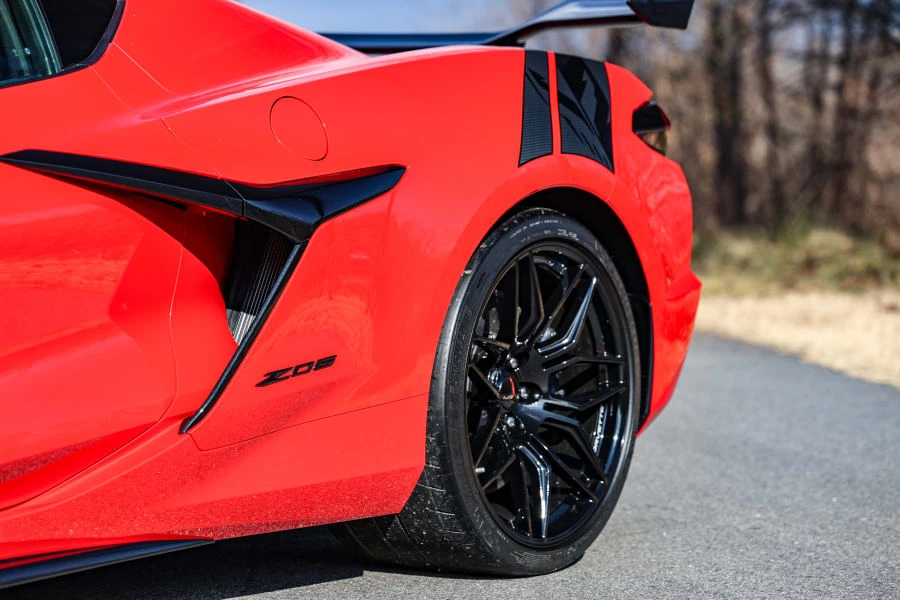 2024 Chevrolet Corvette C8 Z06 - Image 11 of 31
