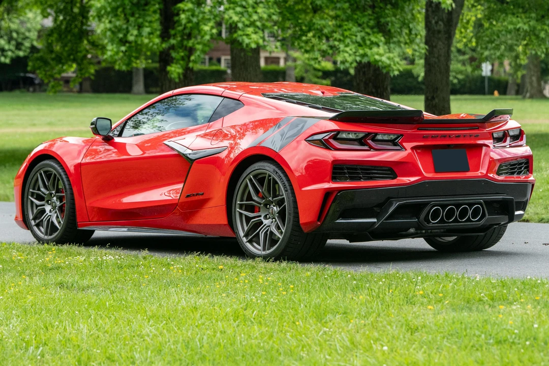 2024 Chevrolet Corvette C8 Z06 - Image 14 of 31